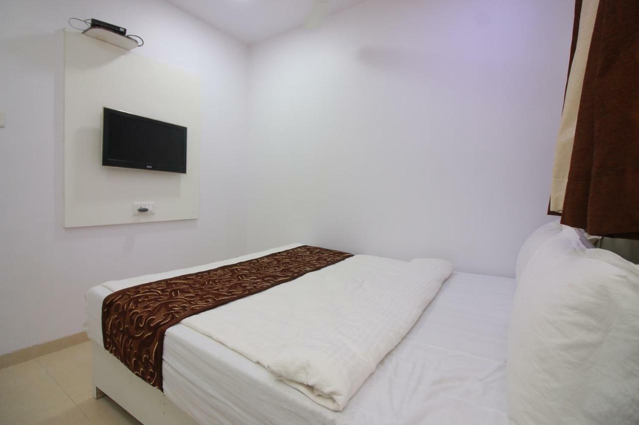 נאווי מומבאי Hotel Apex מראה חיצוני תמונה