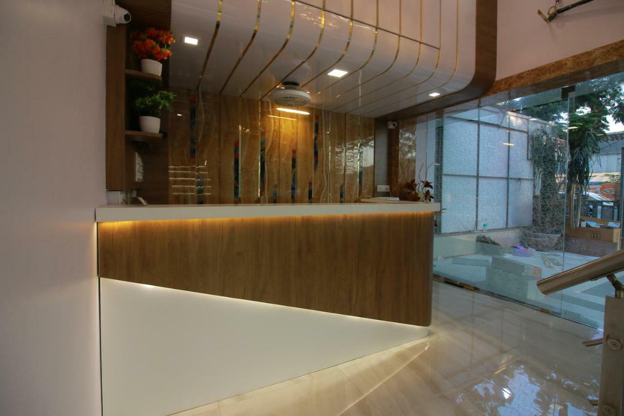 נאווי מומבאי Hotel Apex מראה חיצוני תמונה