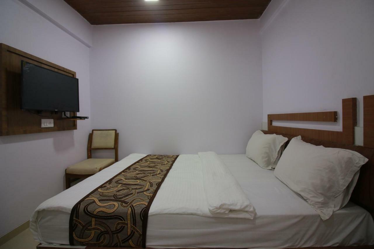 נאווי מומבאי Hotel Apex מראה חיצוני תמונה
