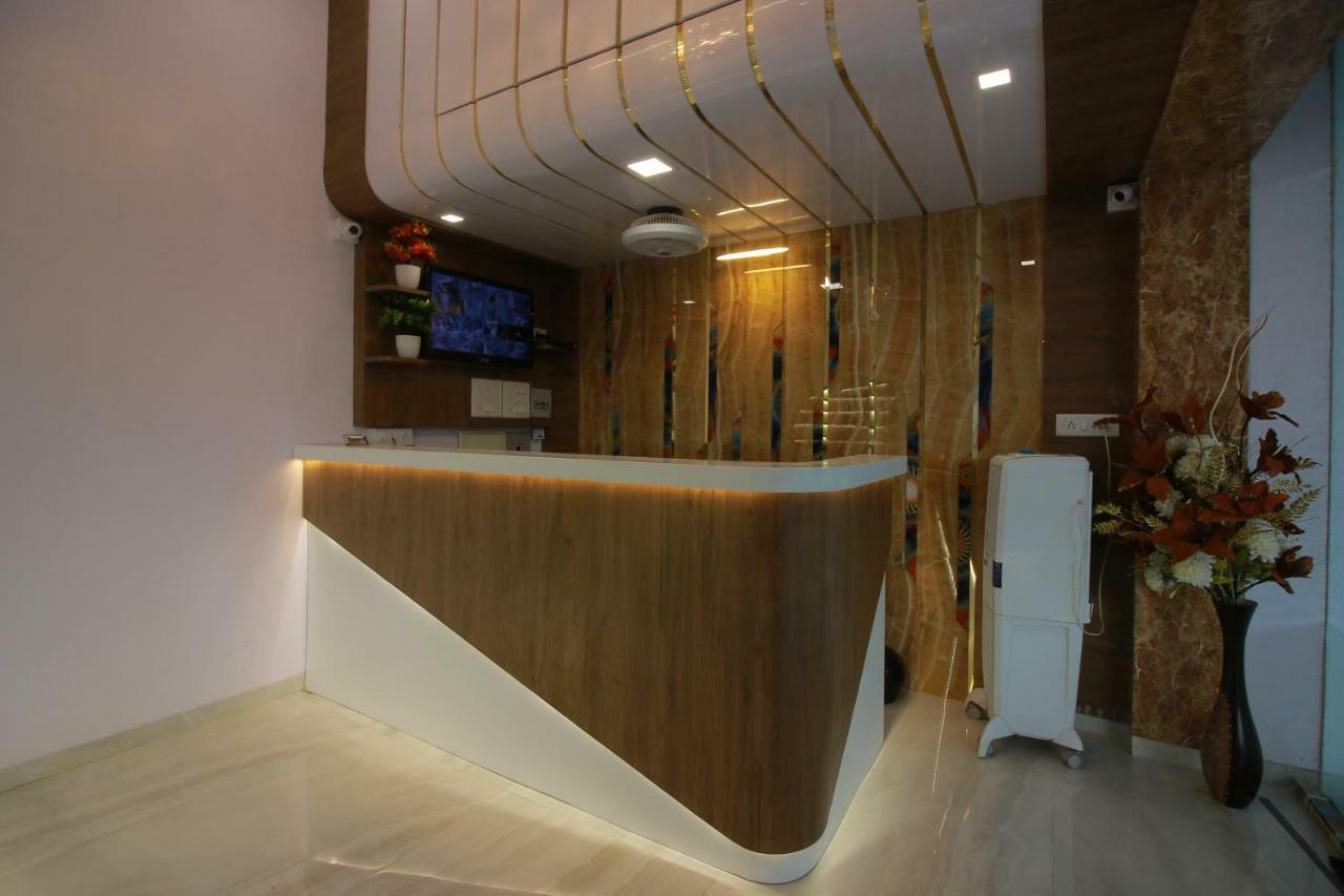 נאווי מומבאי Hotel Apex מראה חיצוני תמונה