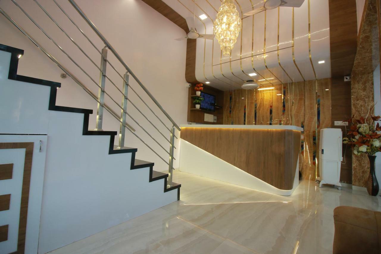נאווי מומבאי Hotel Apex מראה חיצוני תמונה