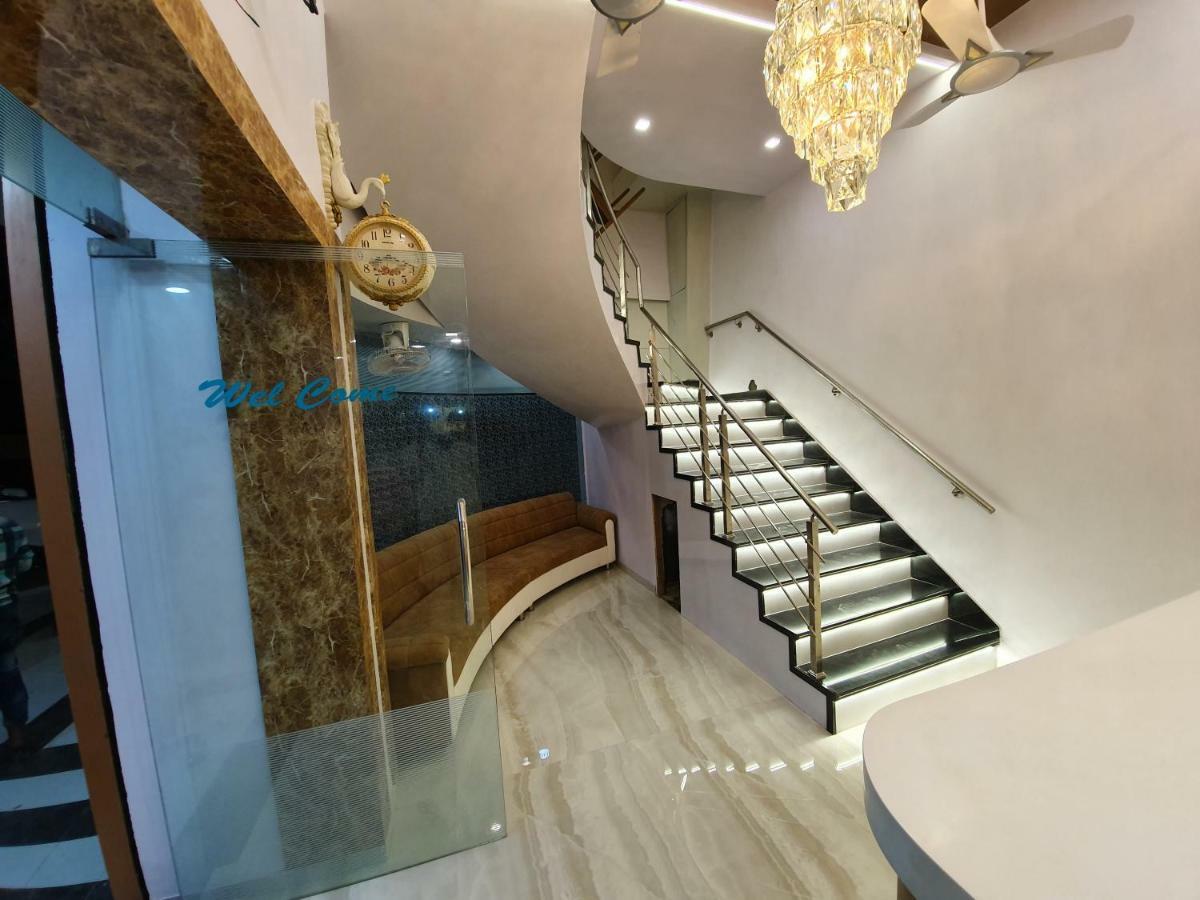 נאווי מומבאי Hotel Apex מראה חיצוני תמונה